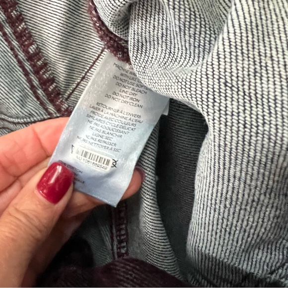 Free People Purple Moxie Flocked Cropped Velvet Pants size 26 - Picture 11 of 12